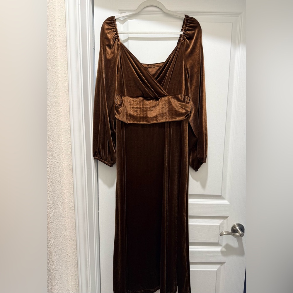 SHEIN Brown Velvet Long-Sleeve Maxi Dress